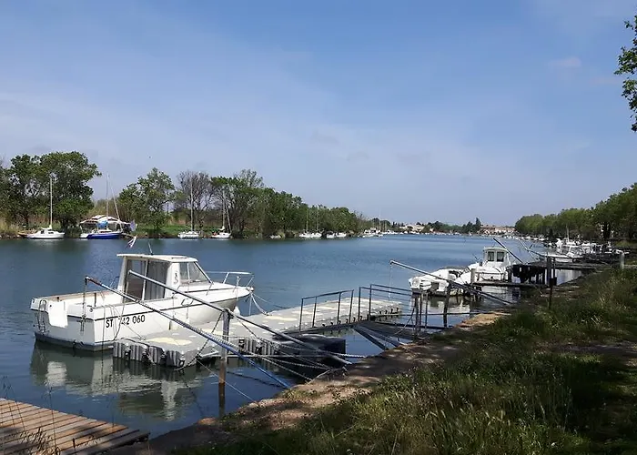 Les Lauriers Διαμέρισμα Agde